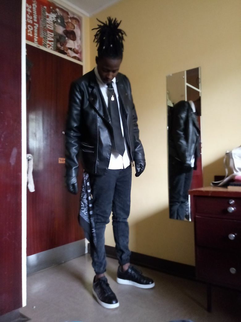 TallnHandsome22